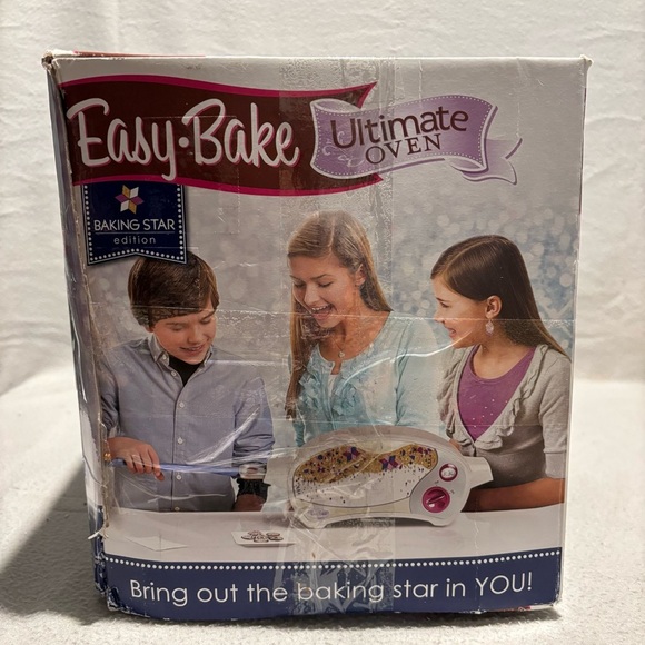 Hasbro Easy Bake Ultimate Oven Baking Star Edition New in open box - Picture 6 of 8